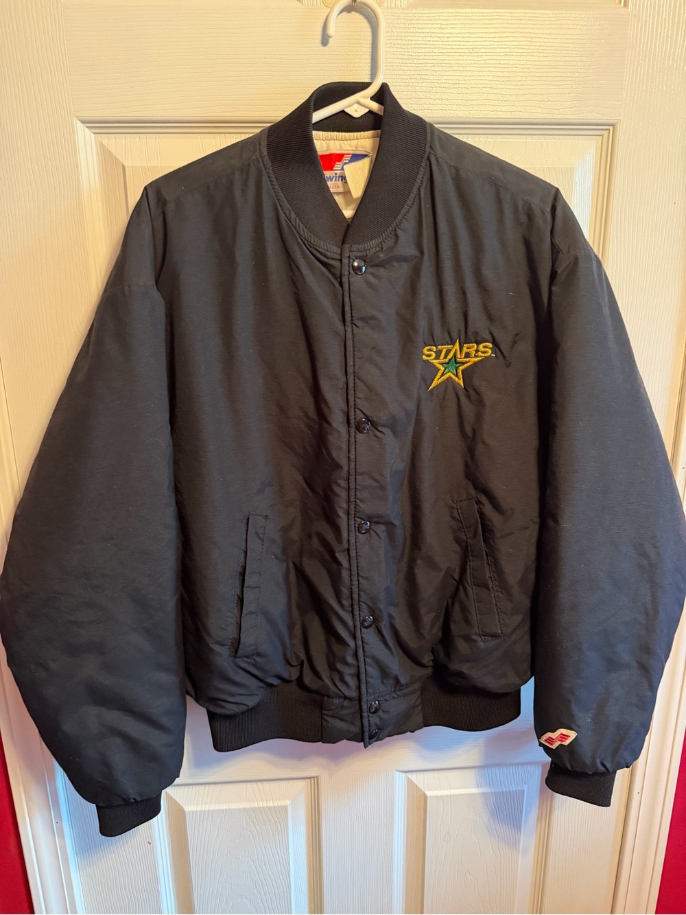 Vintage 90’s North/Dallas Stars Embroidered Black Men's Bomber Jacket sz M